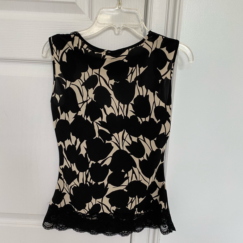 Size Small Top - image 7